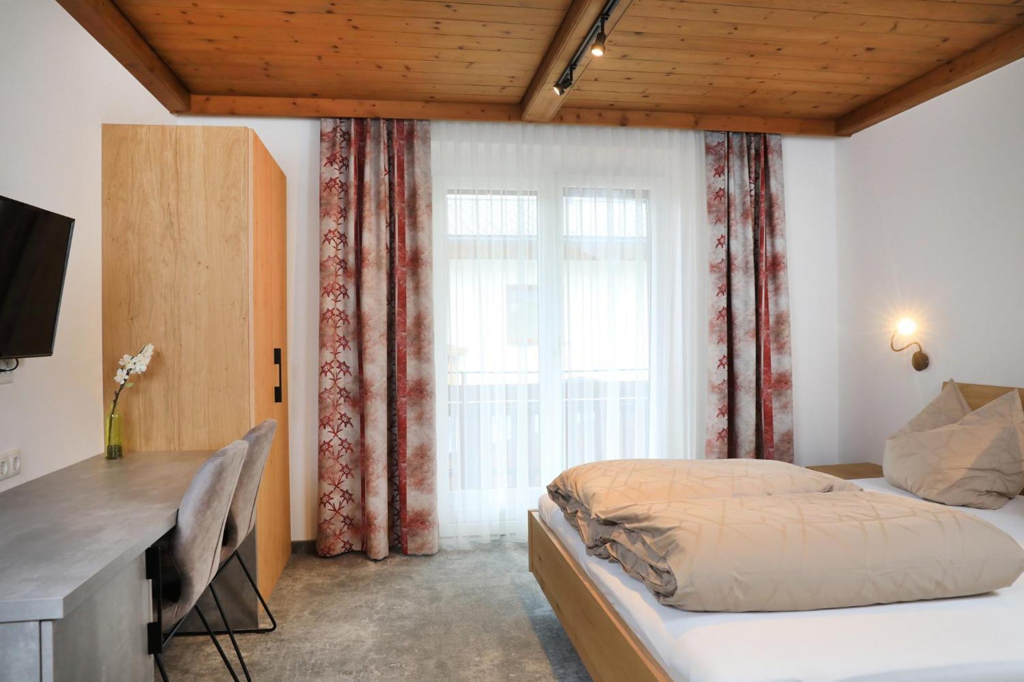 Fruehstueckspension Jagdhof Obertilliach Exteriér fotografie